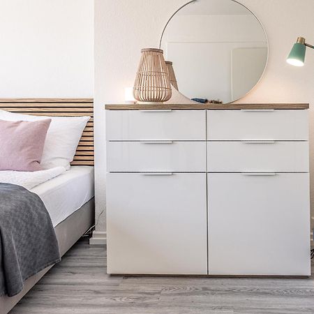 Have-A-Nice-Stay - Nahe Der U-Bahn Nach Hamburg - Natur 1 Minute Entfernt - Baecker & Restaurants 500M - Lidl 800M - Zentrum 1,5Km อาเรินส์บวร์ก ภายนอก รูปภาพ